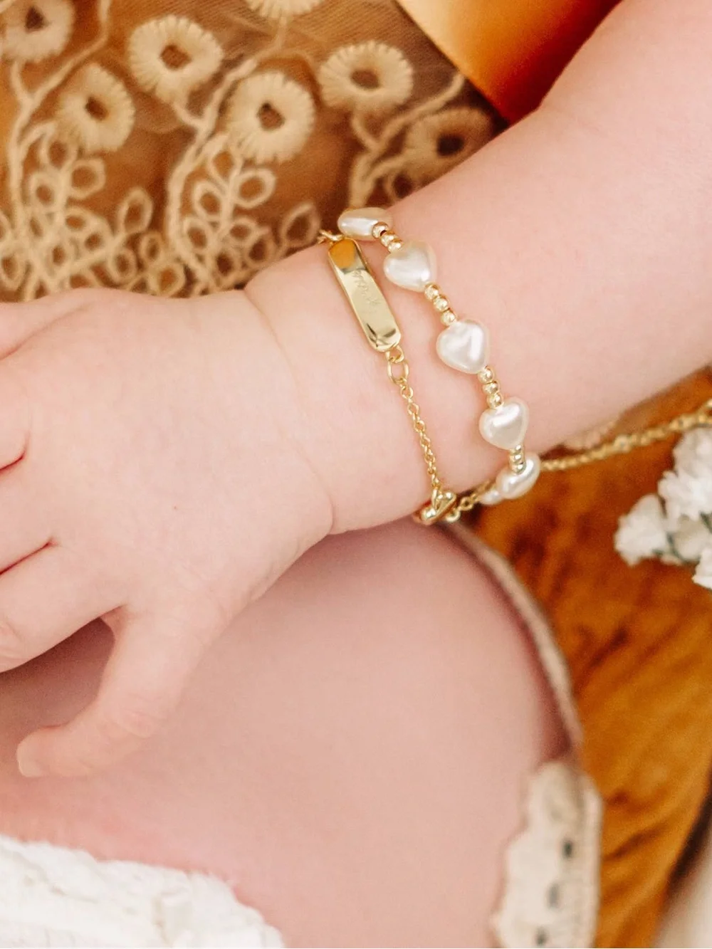Cherished Moments Girls 14K Gold-Plated Heart Pearl Bracelet : Medium1-5 years